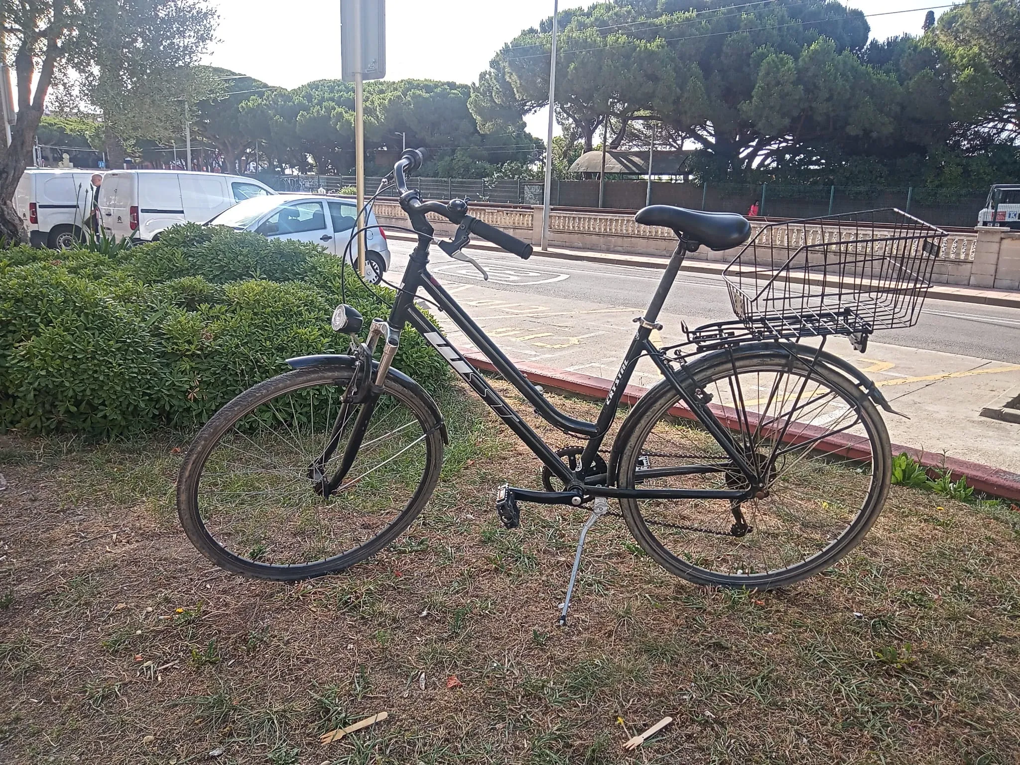 Bicicleta de alquiler junto al paseo de Malgrat de Mar